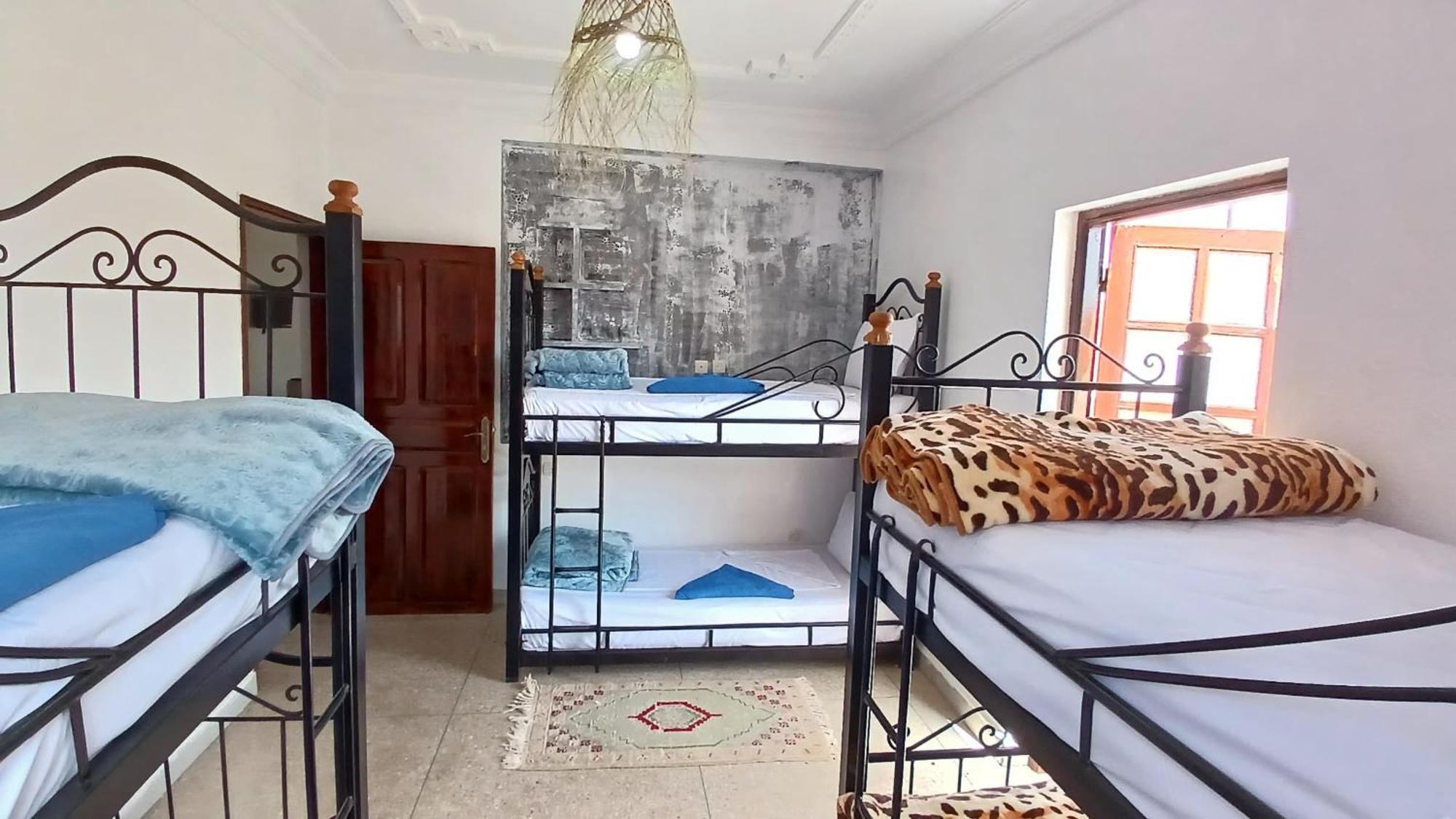 Warzazat Hostel Kültér fotó