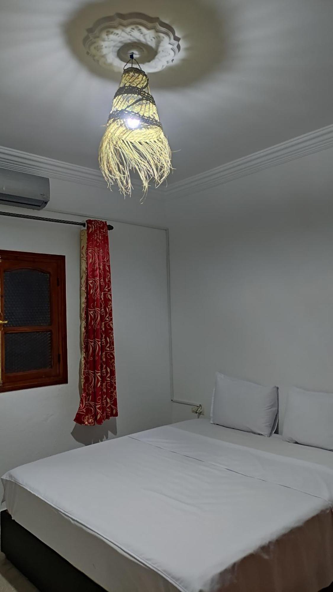 Warzazat Hostel Kültér fotó
