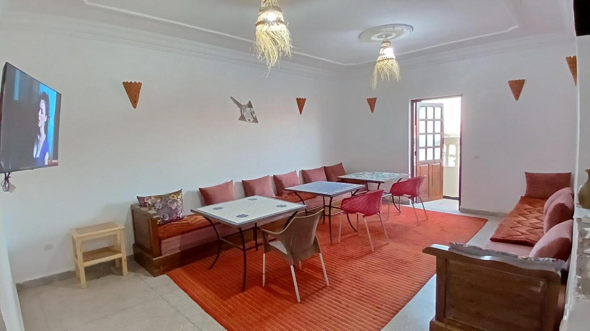 Warzazat Hostel Kültér fotó