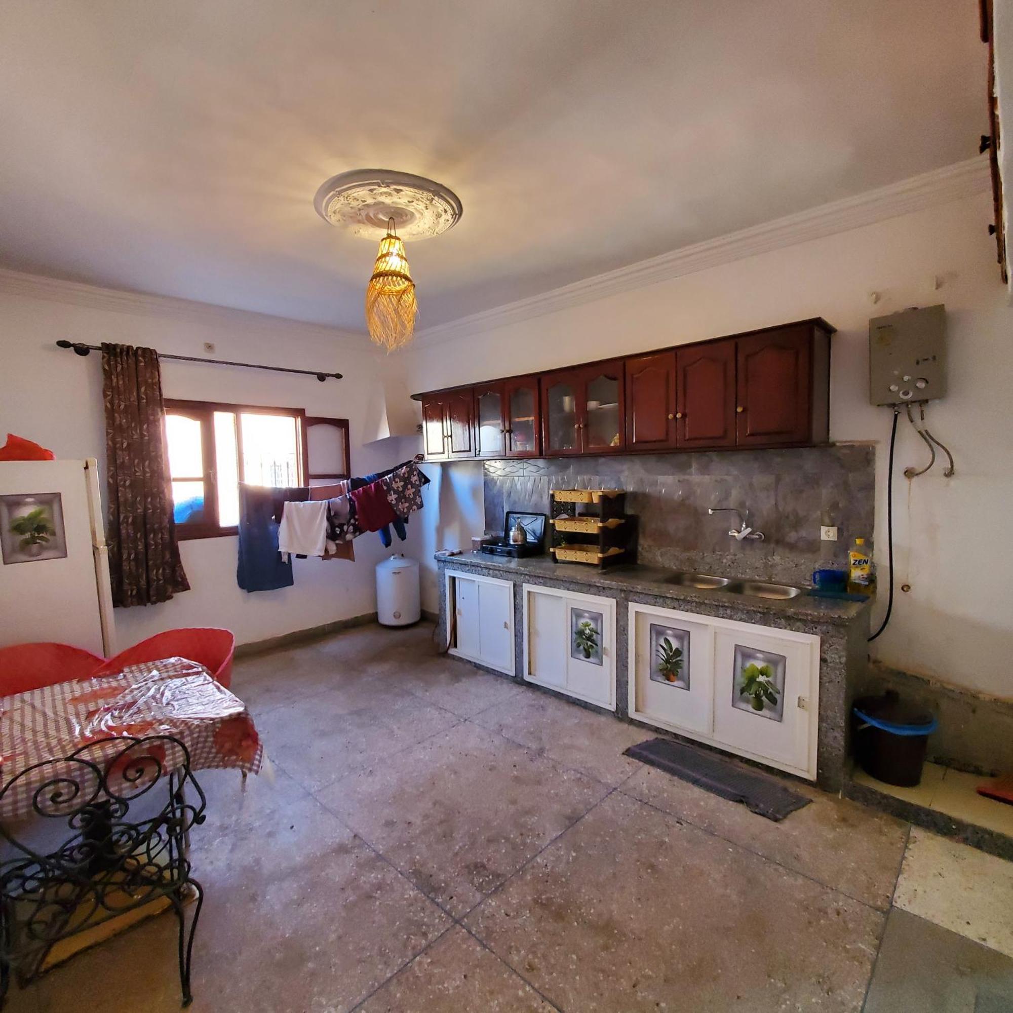 Warzazat Hostel Kültér fotó