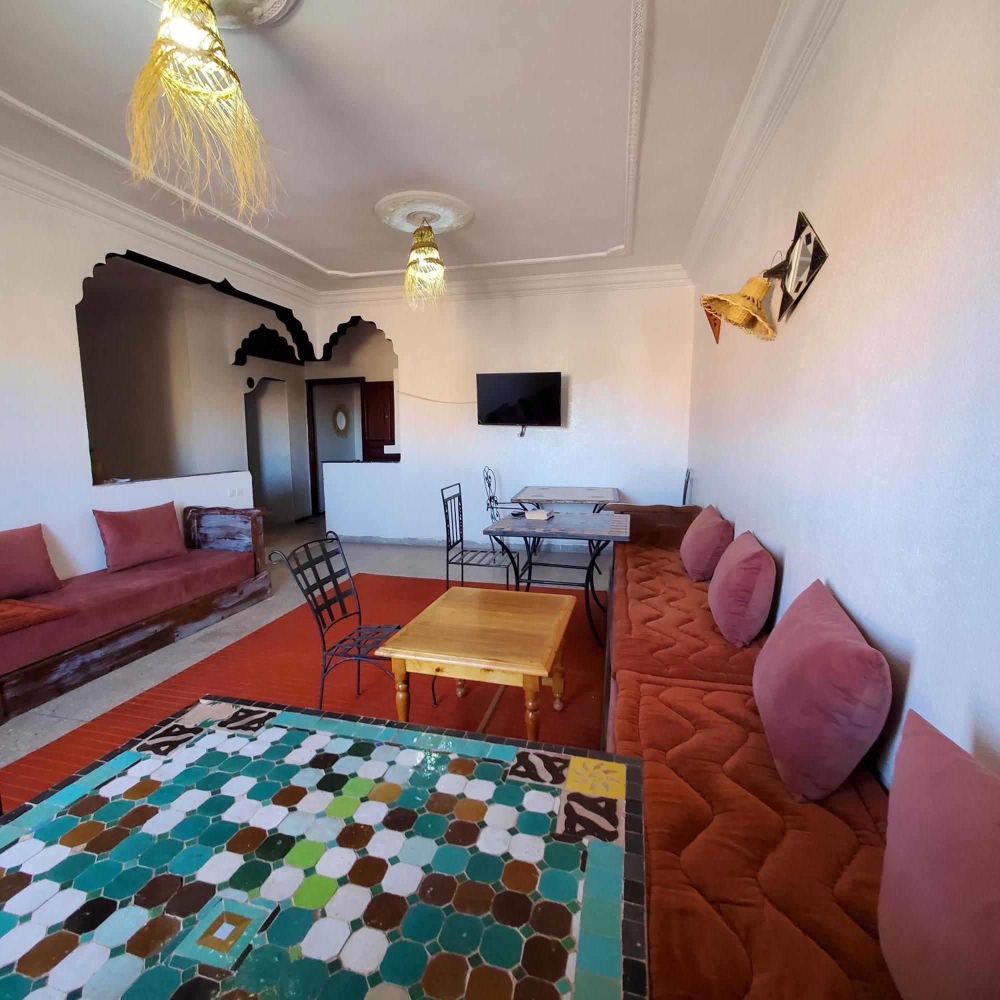 Warzazat Hostel Kültér fotó